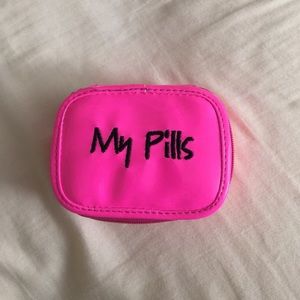 Cute pill box!!