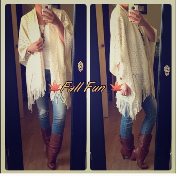 Tops - For Jenn🍁Ivory soft poncho