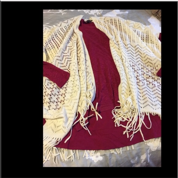 For Jenn🍁Ivory soft poncho - Picture 2 of 4