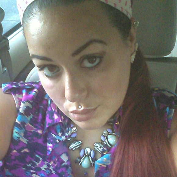 Meet your Posher, Ashley - Picture 1 of 1