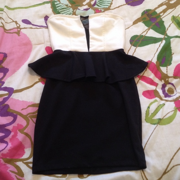 Peplum dress😊