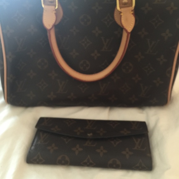 Cute little Louis look alike, with matching wallet