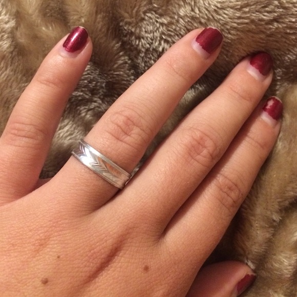 Bright sterling silver ring