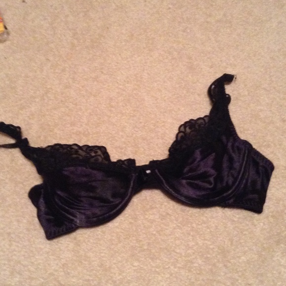 SEXY VS black lightly lined lace bra 36B