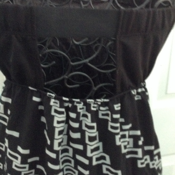 Dress - Picture 2 of 2