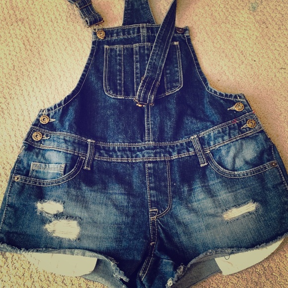 Overall shorts