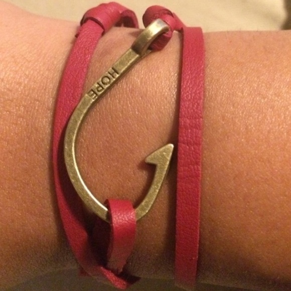 Hook leather bracelet