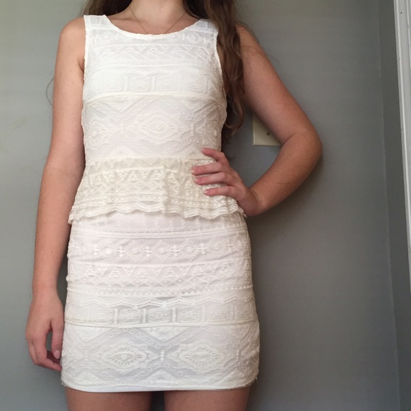 Off White Lace Homecoming Party Dress
