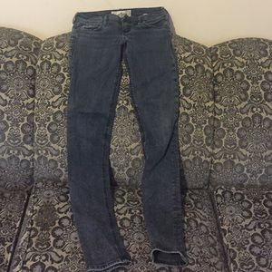 Hollister jean