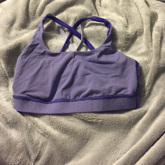 Lululemon sports bra