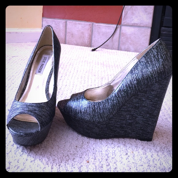 Steve Madden wedges