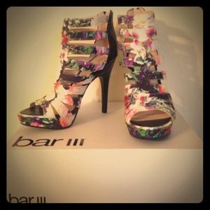 bar III Ellie Platform Sandals! NEVER WORN!