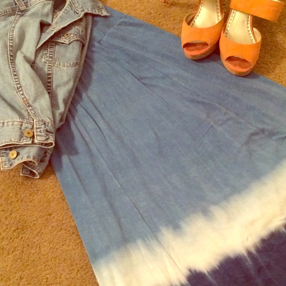 Lucky brand maxi skirt size xs/small