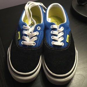 Black/blue Vans