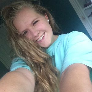 Meet your Posher, Annah