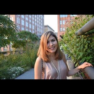 Meet your Posher, Laura