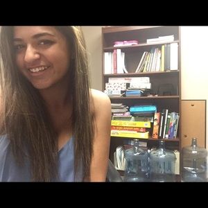 Meet your Posher, Stephanie