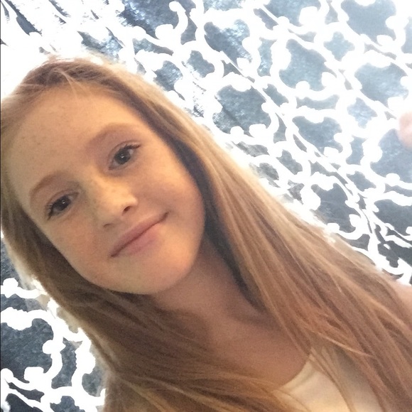 Meet your Posher, Alli - Picture 1 of 1