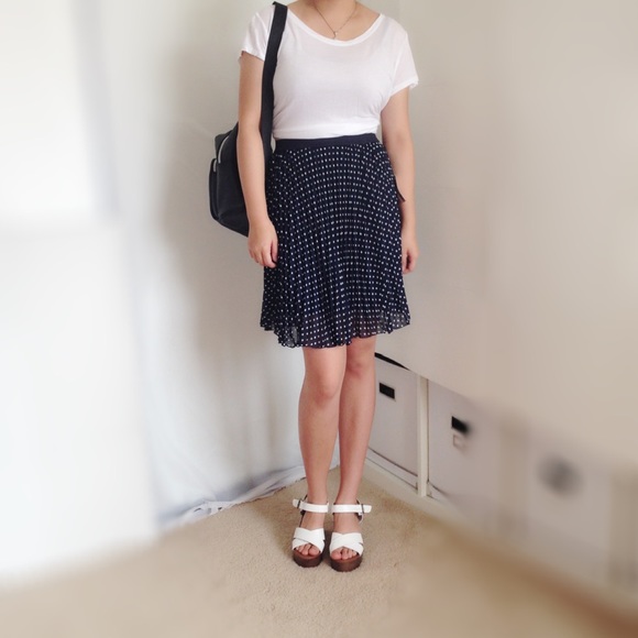 NWOT Pleated Polka Dot Skirt - Picture 1 of 3