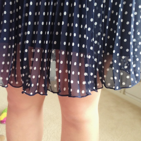 NWOT Pleated Polka Dot Skirt - Picture 3 of 3