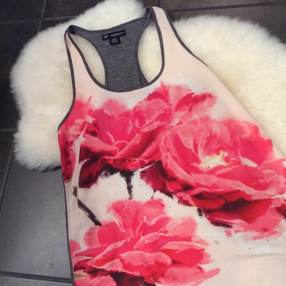 American Eagle Floral tank top
