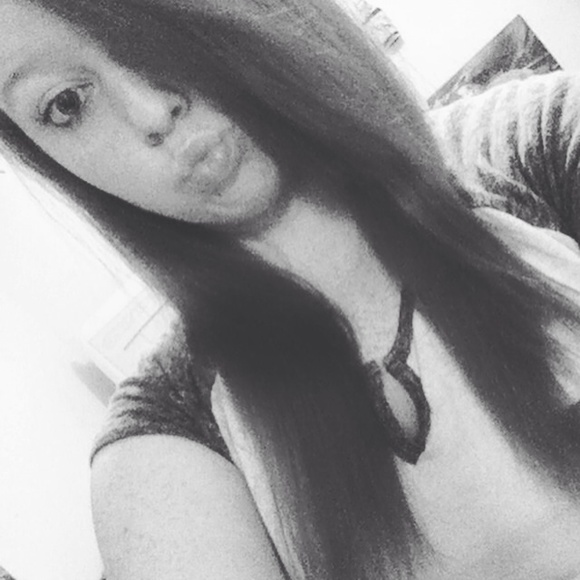 Meet your Posher, Brittany - Picture 1 of 1