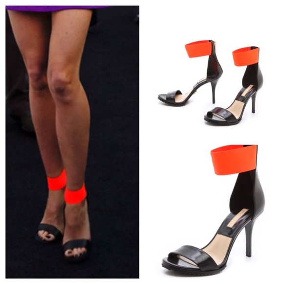 Brand New Michael Kors Barbara Runway Pump