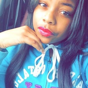 Meet your Posher, Shalexus