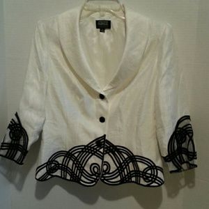 Adriana Papell Evening Essentials Size 8 White Top