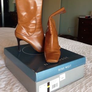 Camel leather midshaft boots