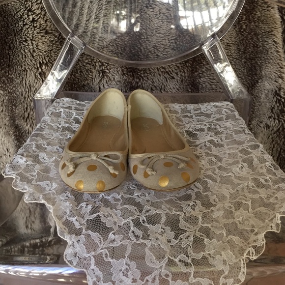 Cream suede & gold polka dot ballet flats