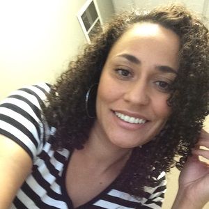 Meet your Posher, Ltanya