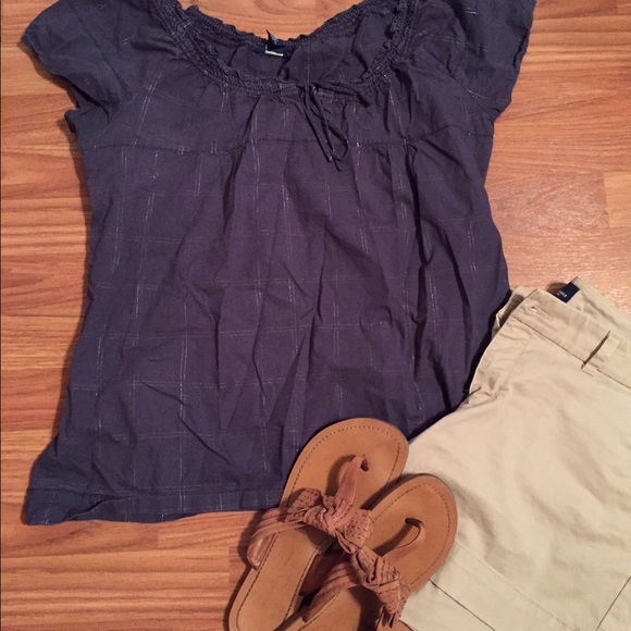 Cute Tie Front Blouse - Picture 2 of 3