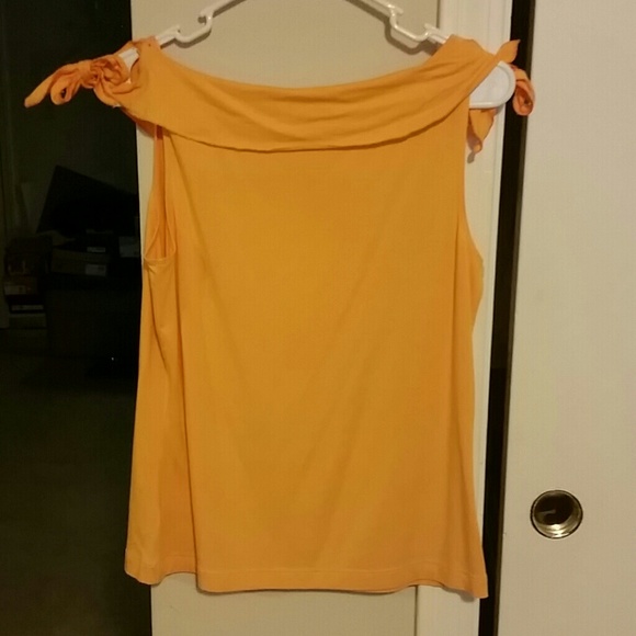 Cute marigold Banana Republic tank - Picture 2 of 4
