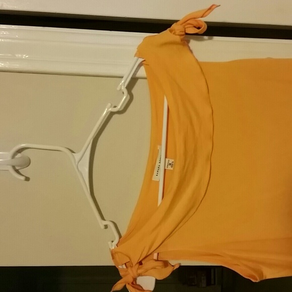 Cute marigold Banana Republic tank - Picture 3 of 4