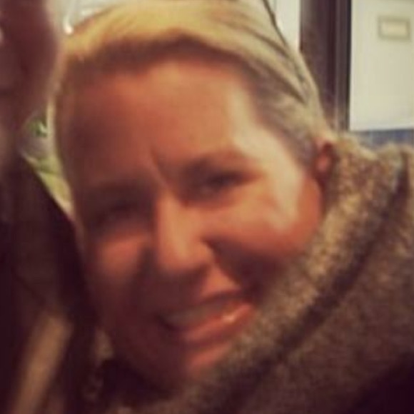 Meet your Posher, Stacie - Picture 1 of 1