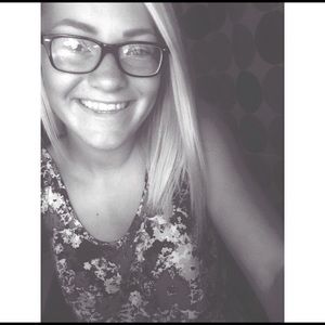 Meet your Posher, Katelyn