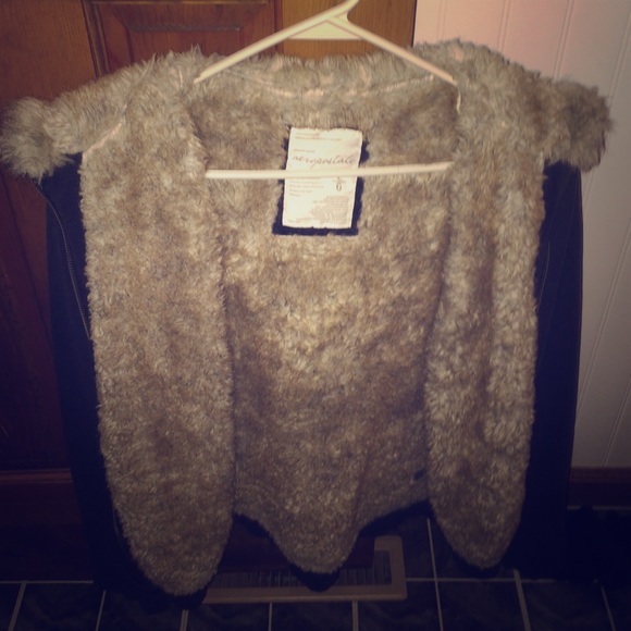 Faux fur Aeropostale black jacket
