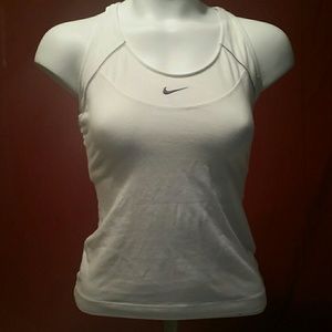 Md. Nike tank/sports bra