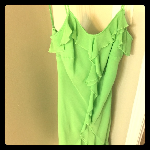 Ruffle dress/Girly/Shapely/vacay/dinner/brunch. - Picture 1 of 3