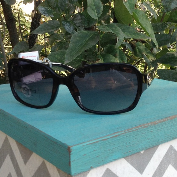 ❌SOLD!❌ Juicy Sunglasses - Picture 3 of 4