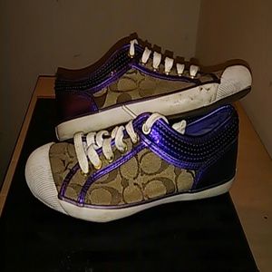 AUTHENTIC SIZE 6 COACH SNEAKER