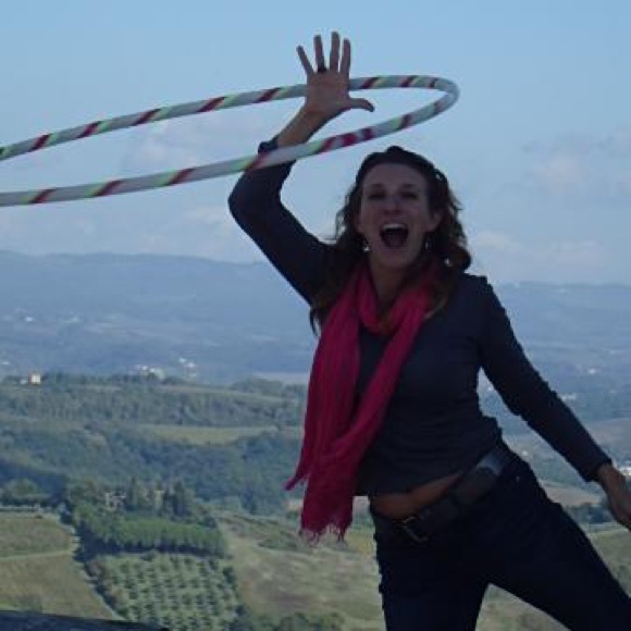 Meet your Posher, Betsy - Picture 3 of 4