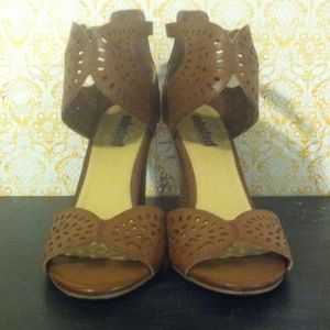 Unlisted brown heeled sandals