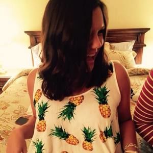 Meet your Posher, Danielle