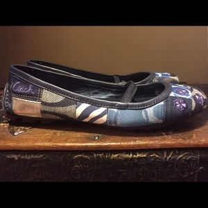 Women's coach shoes.