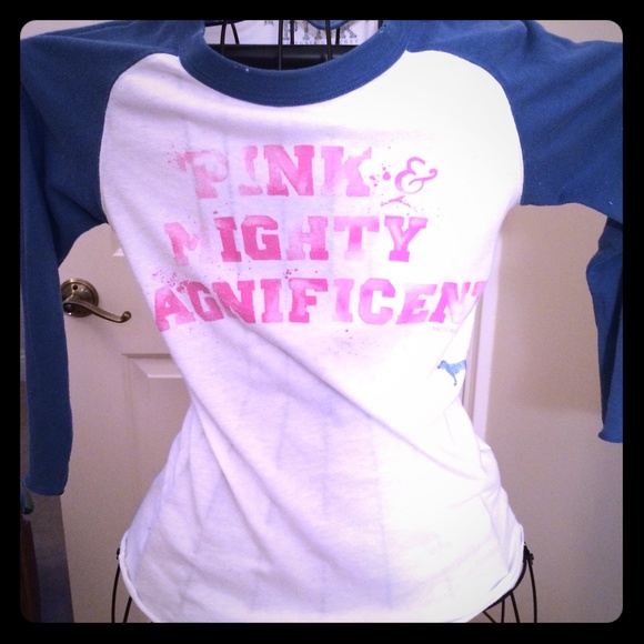 VS baseball sleeve small top
