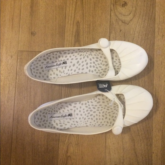 White American Eagle Flats NWT
