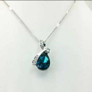 Ocean Jewel Pendant Necklace