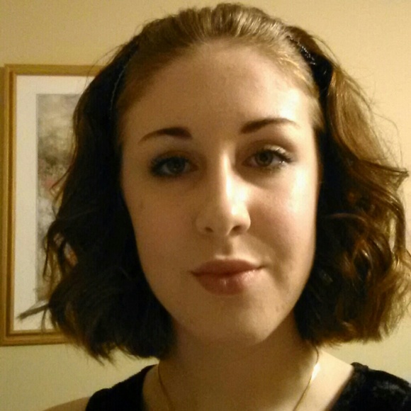 Meet your Posher, Madeline